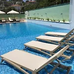 Nurhal Aparthotel