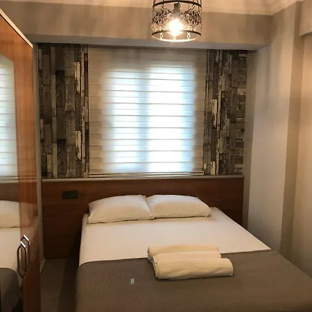 Nurhal 4* ムーラ