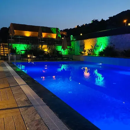 Nurhal Apartahotel 4*